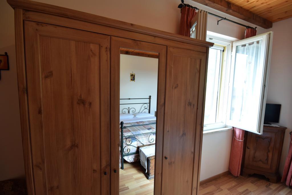 Agriturismo Al Rifugio Divino Belvedere Ostrense エクステリア 写真