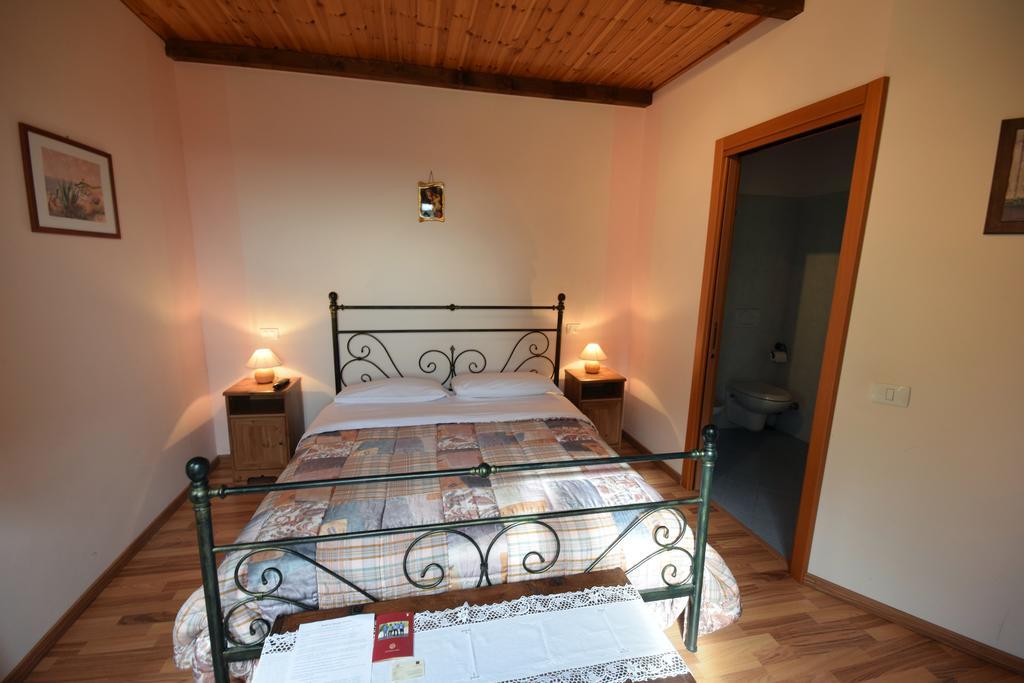 Agriturismo Al Rifugio Divino Belvedere Ostrense エクステリア 写真