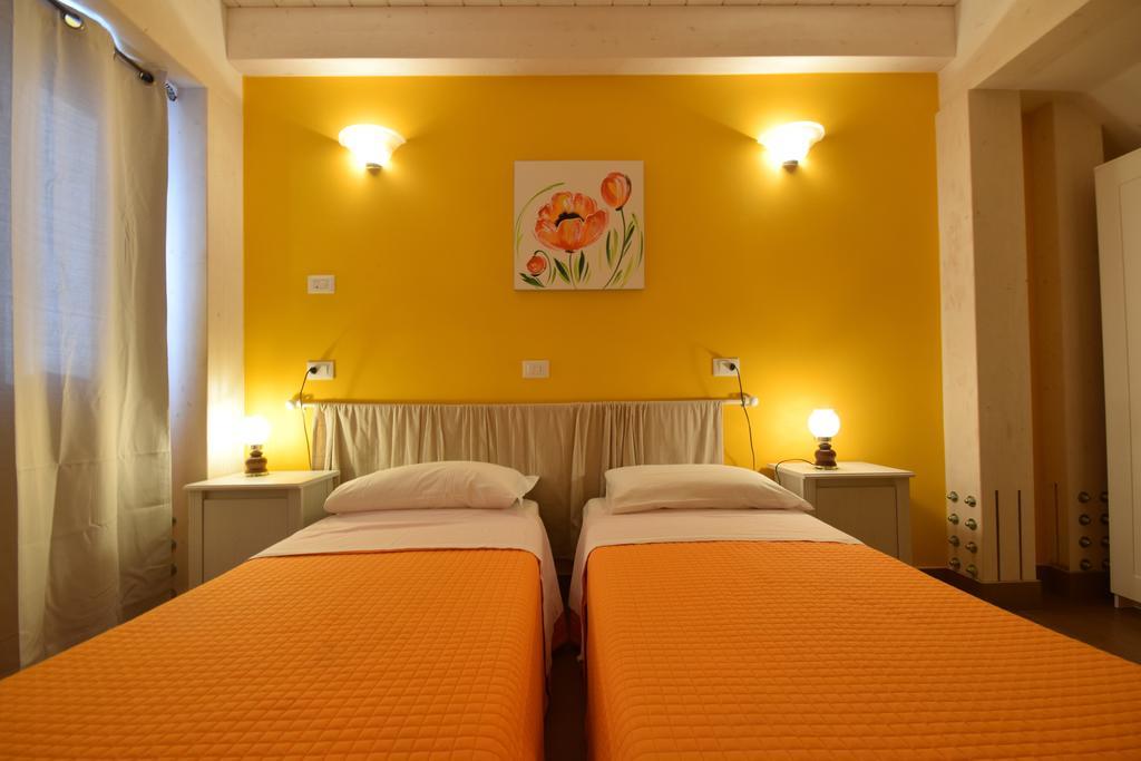 Agriturismo Al Rifugio Divino Belvedere Ostrense エクステリア 写真